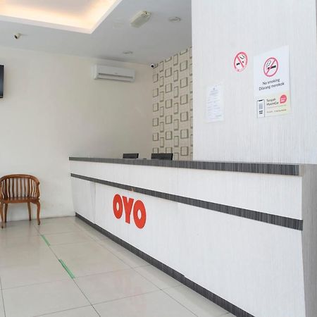 Oyo 90251 Hotel Malaysia 诗巫 外观 照片